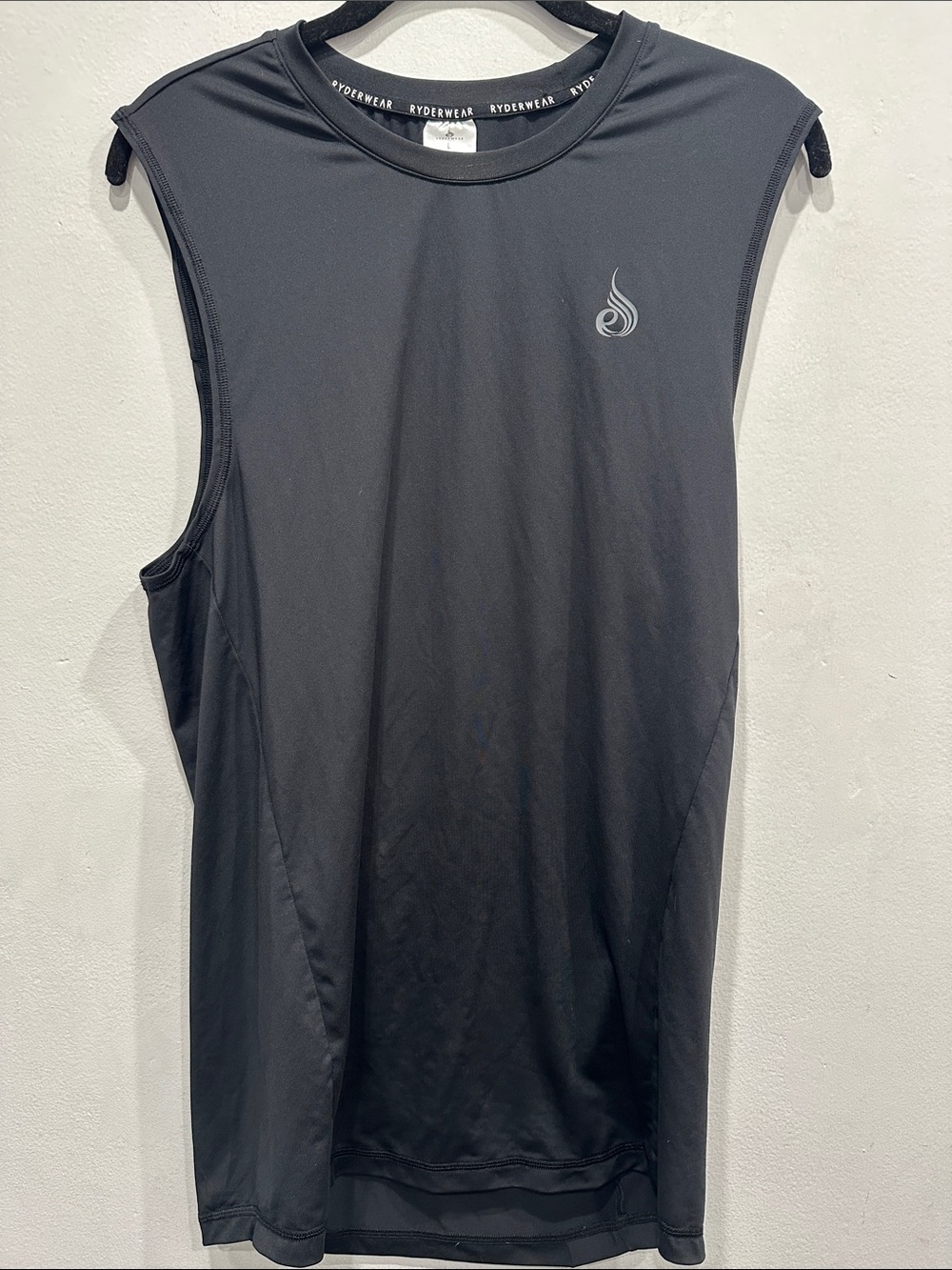 Ryderwear lot of 2 Mens Muscle Tank Top  Activewear Gym Shirt Large black gray